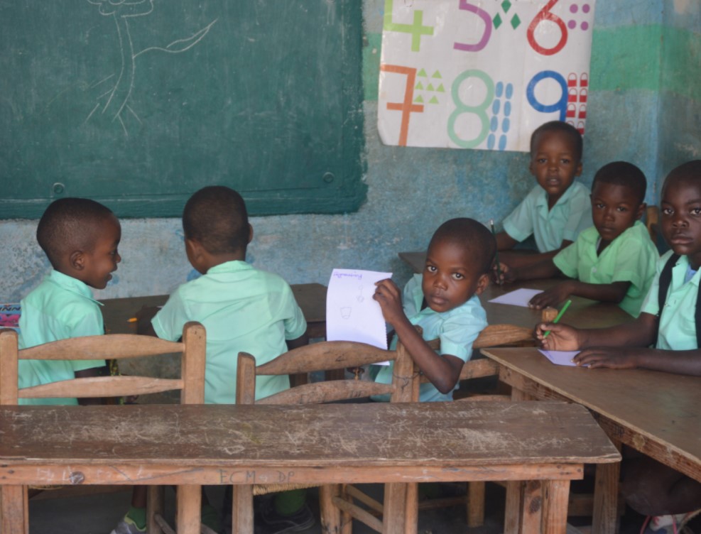 Kindergarten at Deuxieme-Plaine!